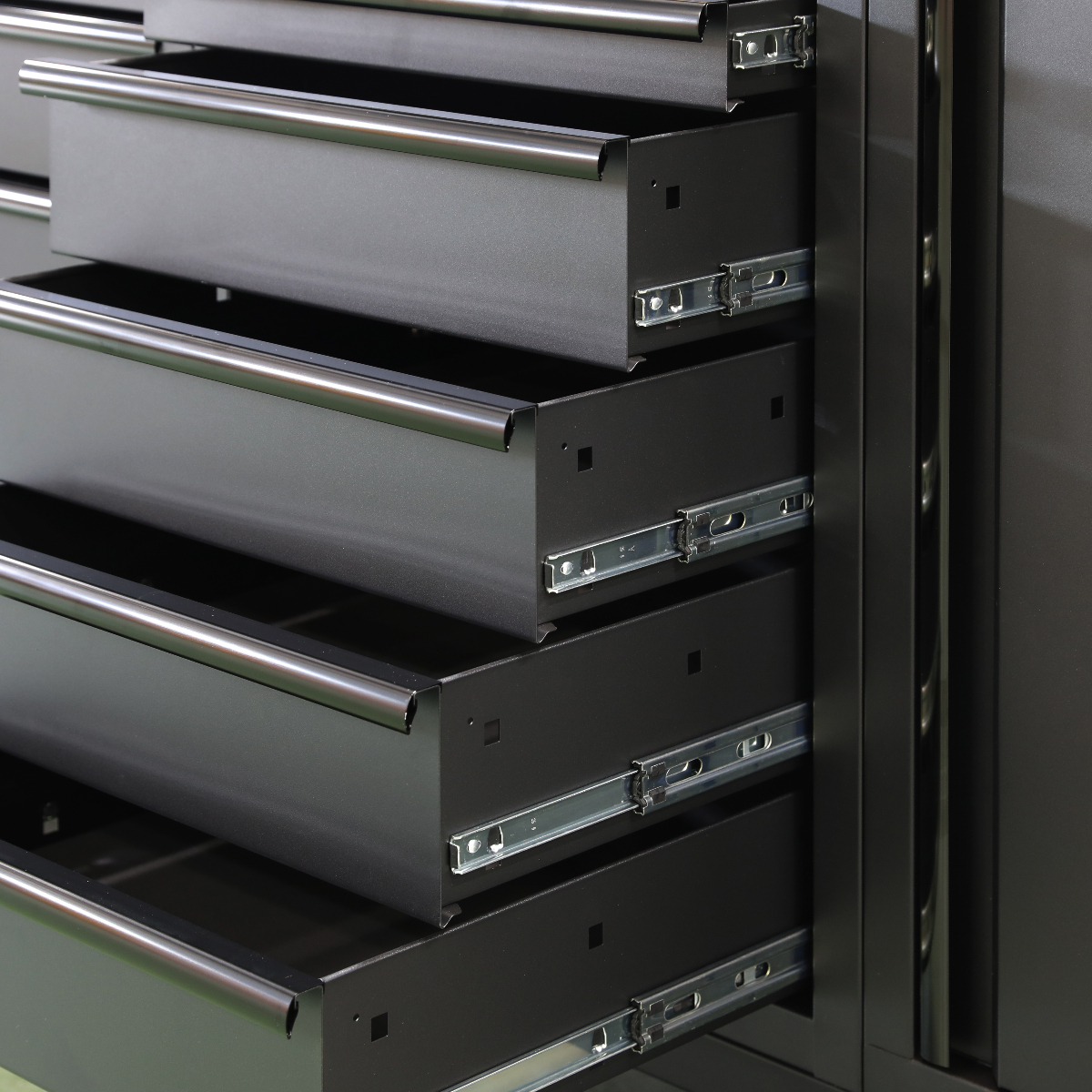 SGS PRO 9pc Heavy Duty Garage Storage System with Wheels